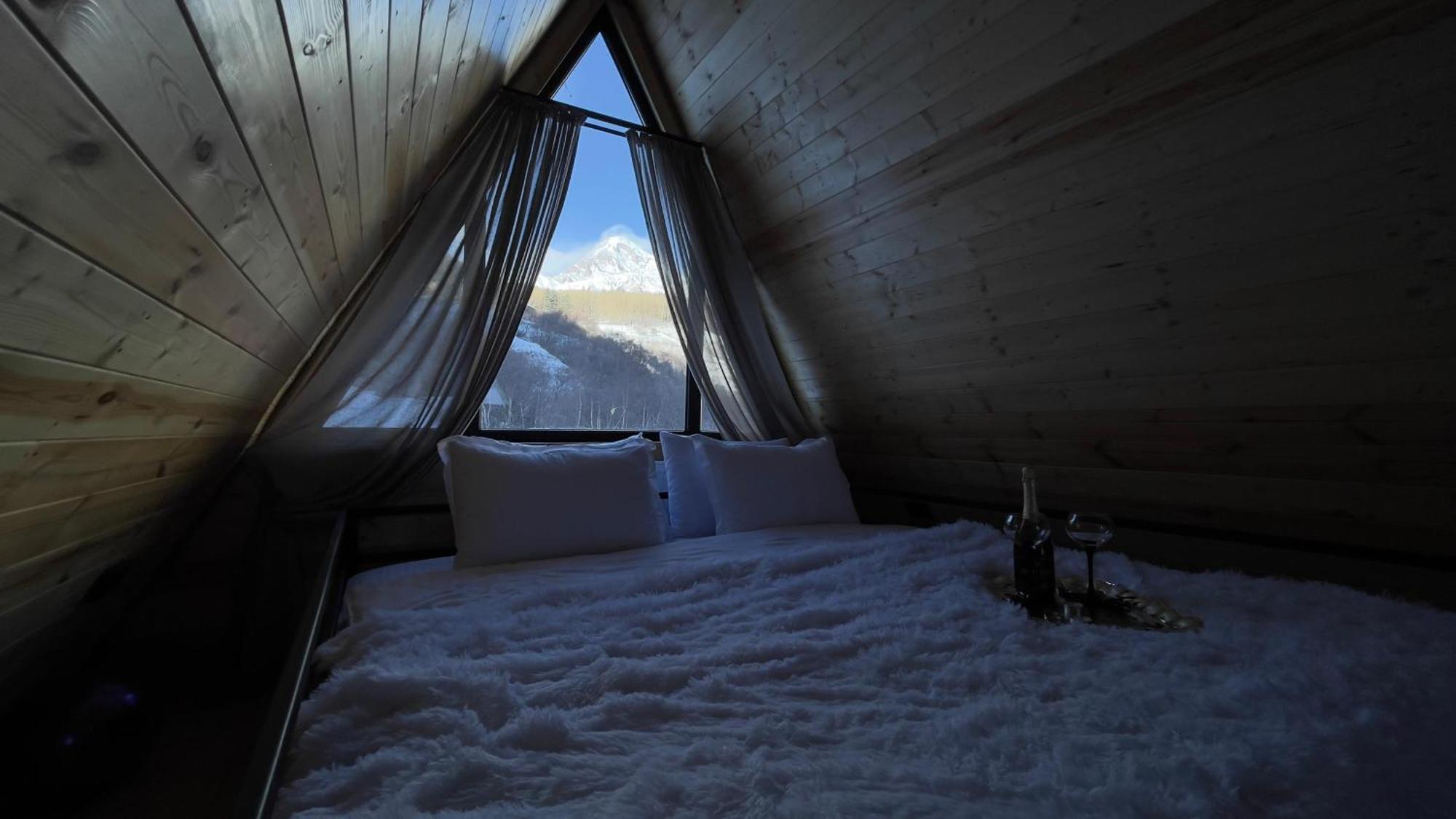 View Vila Kazbegi Exterior foto