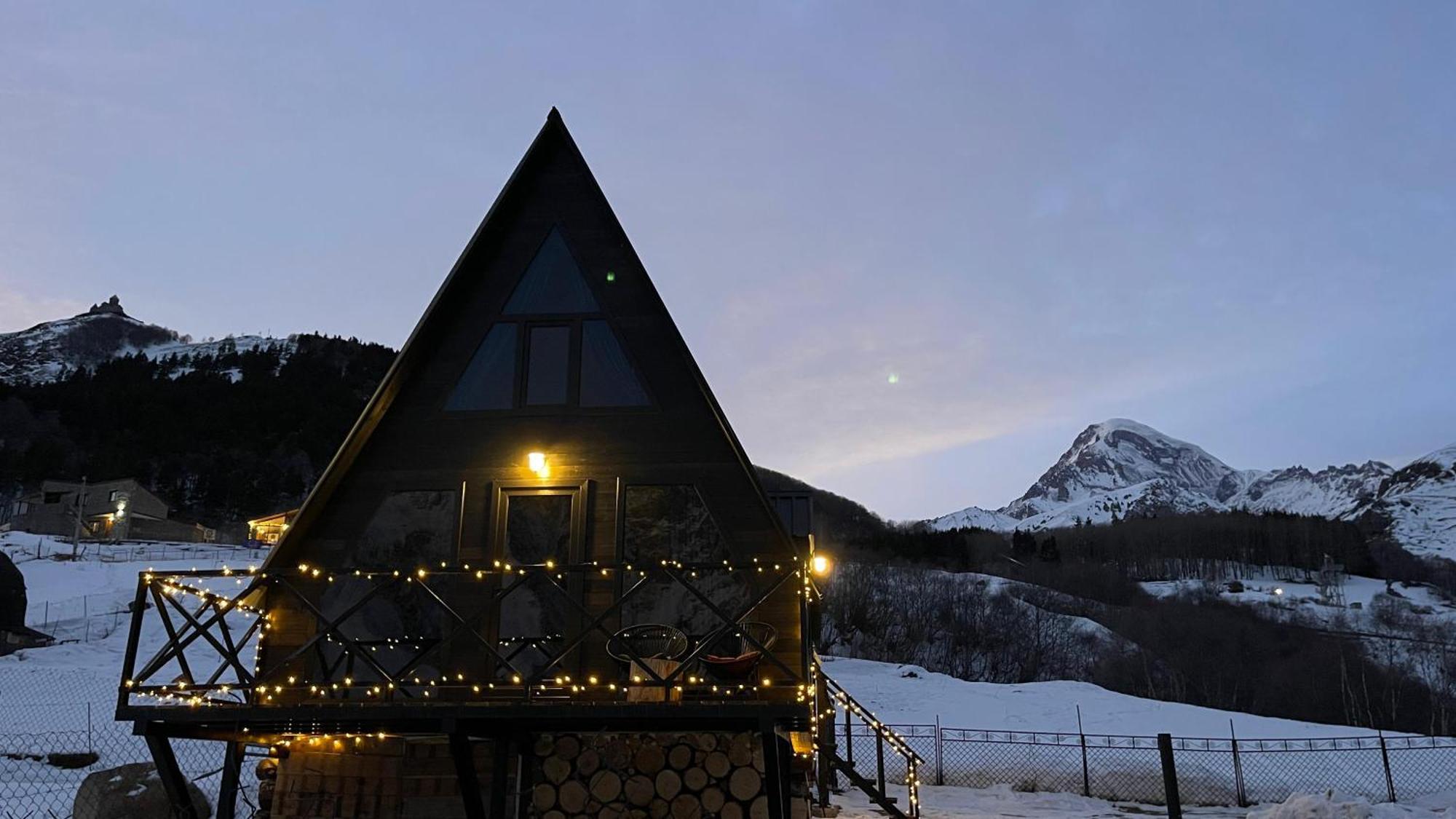 View Vila Kazbegi Exterior foto